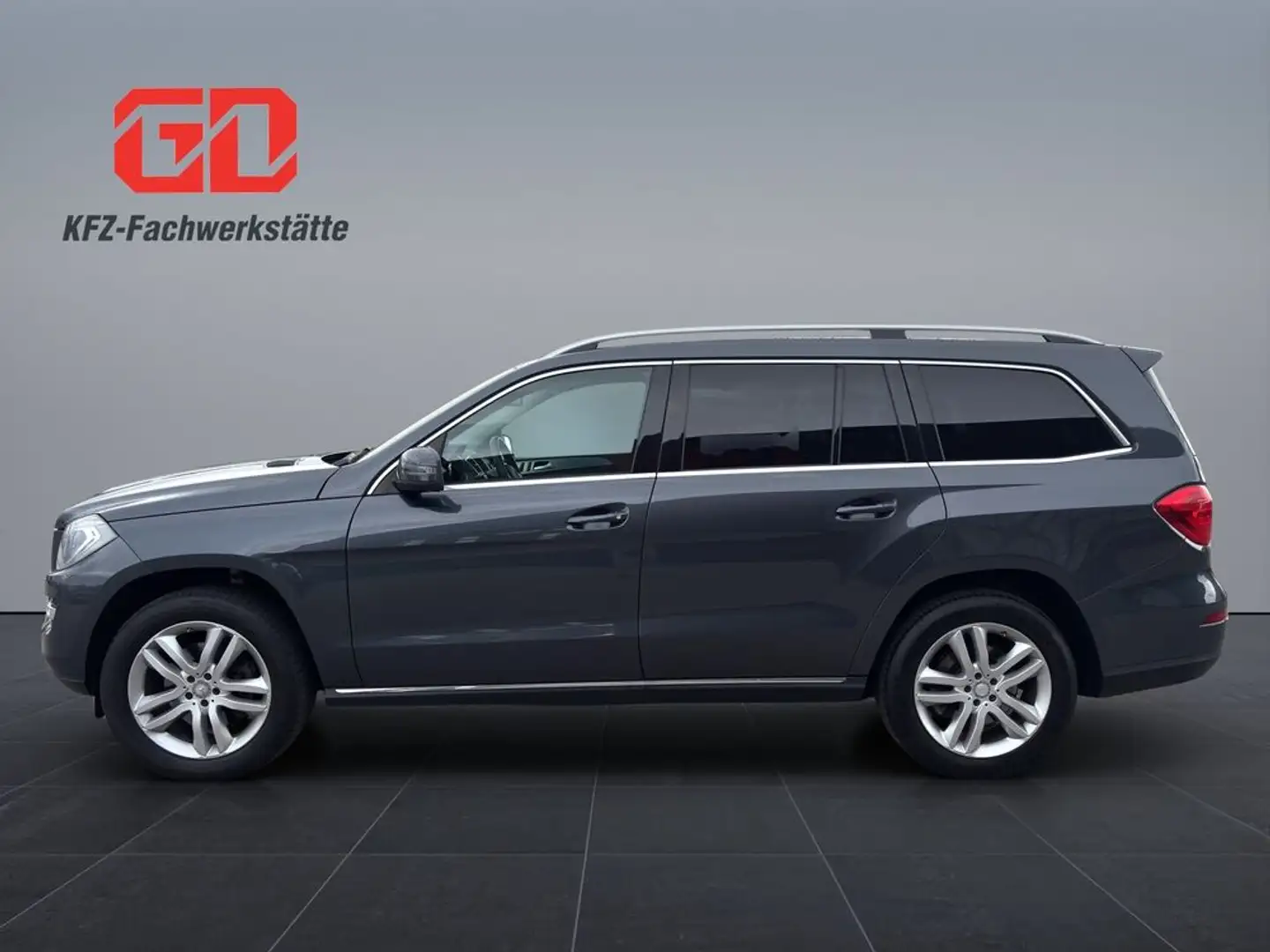 Mercedes-Benz GL 350 4 Matic, 7 Sitzer , elektr.AHK , 360 Grad Gris - 2