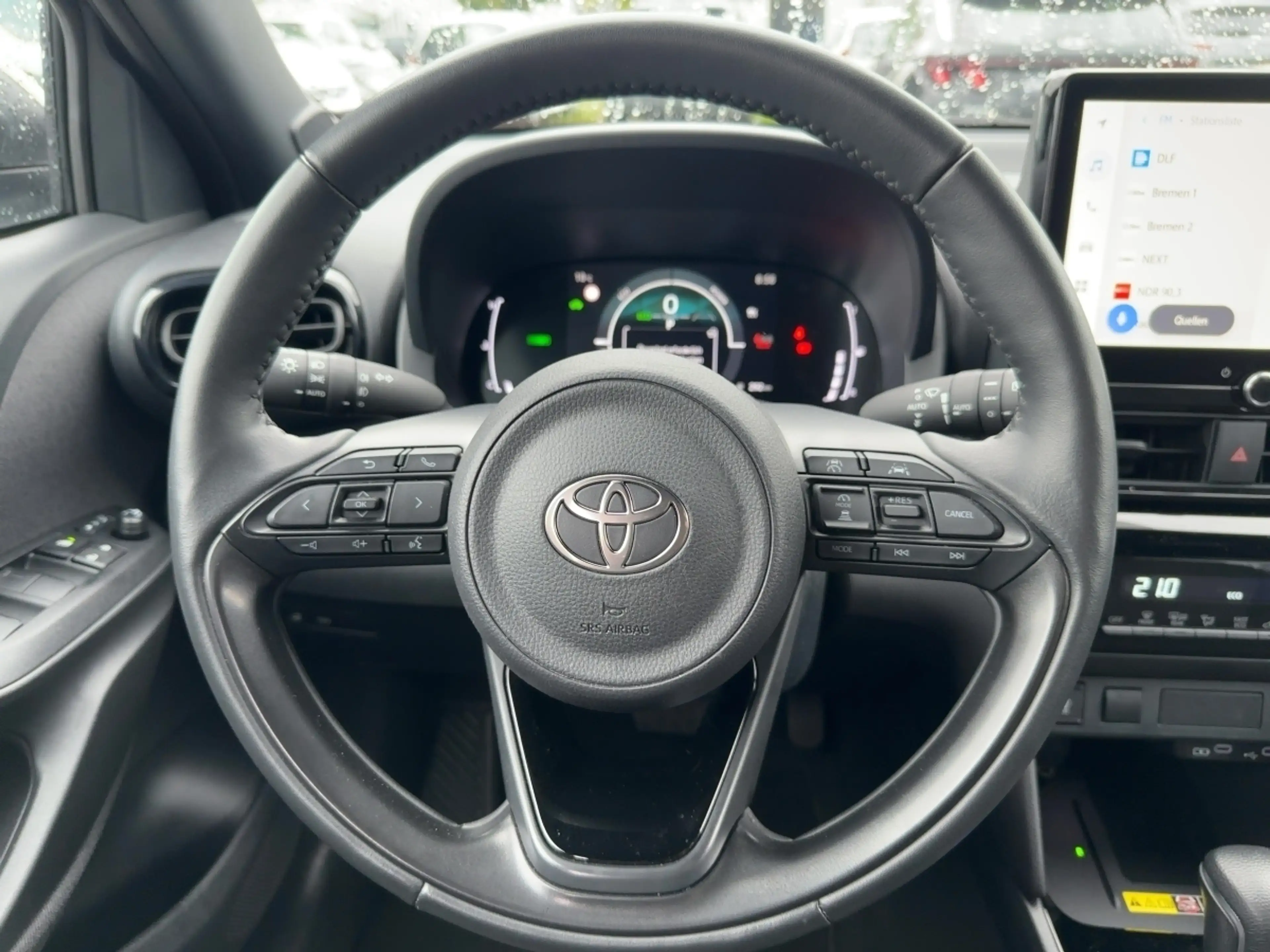 Toyota Yaris Cross 1.5 VVT-iE Hybrid Teamplayer*SHZ*LRHZ* — photo 9