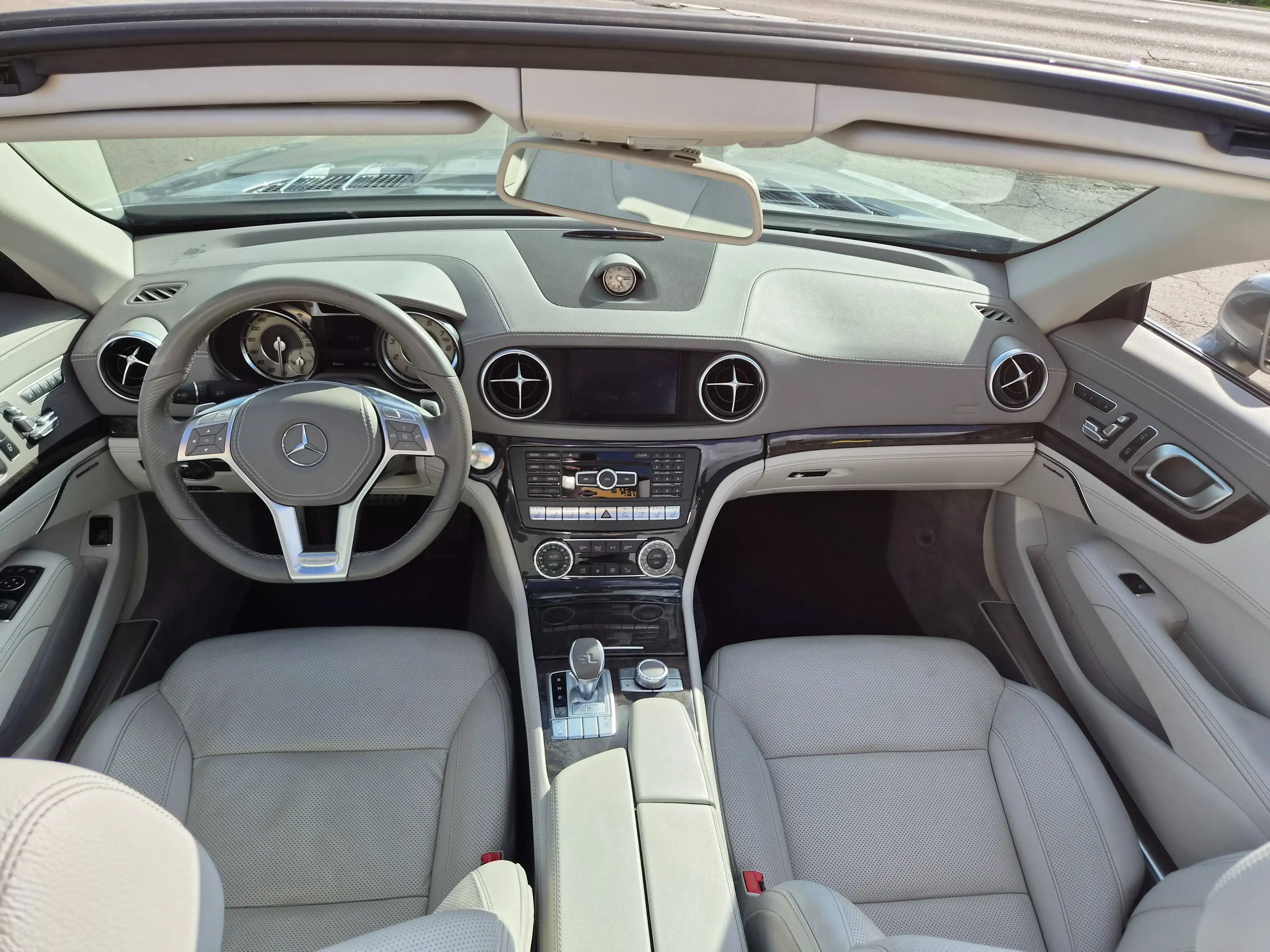 Mercedes-Benz SL 400 SL400 H&K Pano Sitzlüftung Led — photo 9