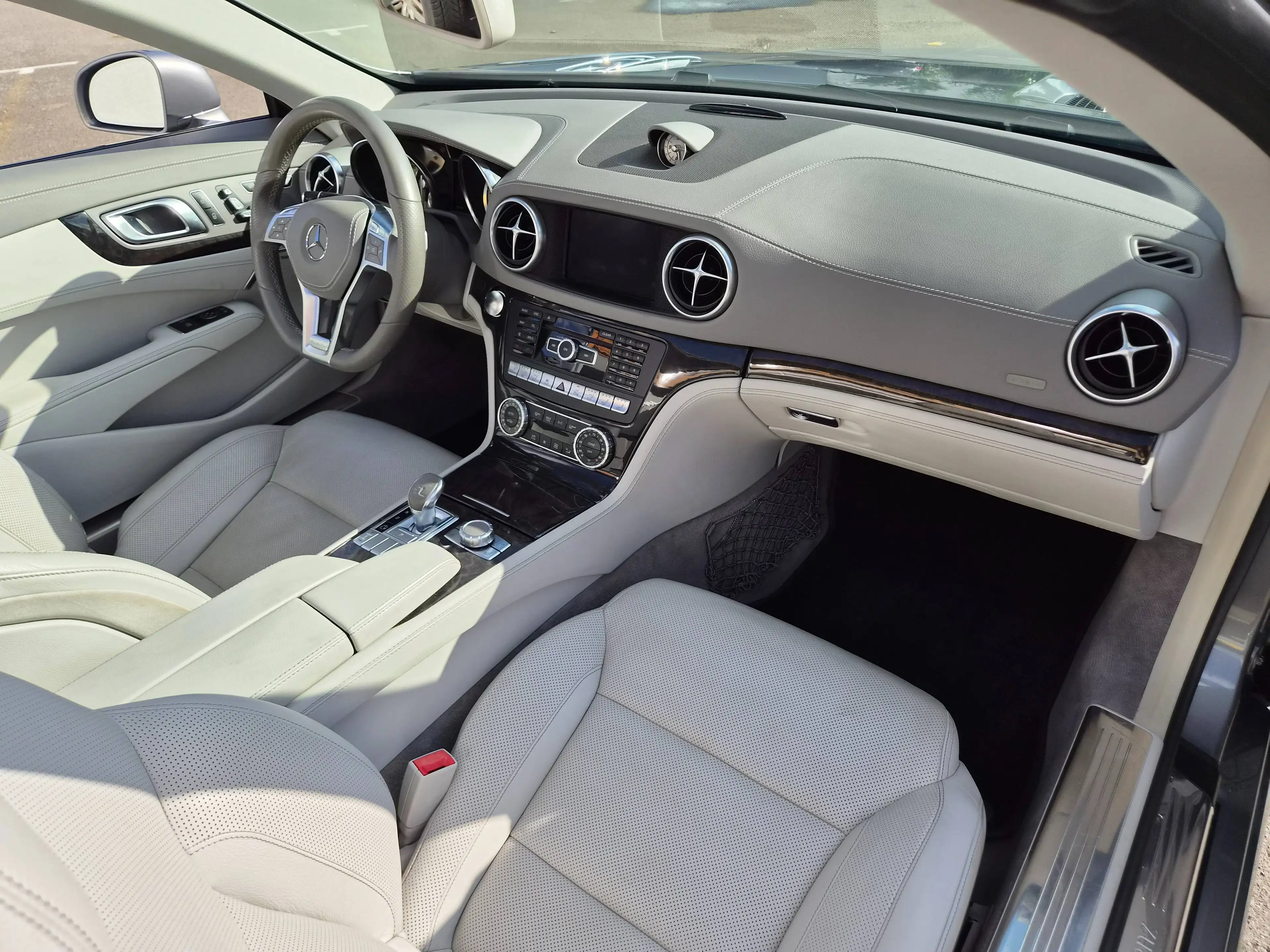 Mercedes-Benz SL 400 SL400 H&K Pano Sitzlüftung Led — photo 10