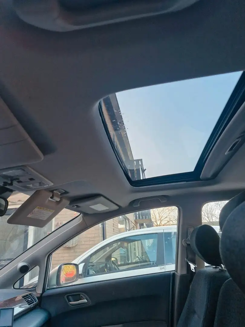 Honda FR-V FR-V 2.0i Lifestyle Grijs - 2