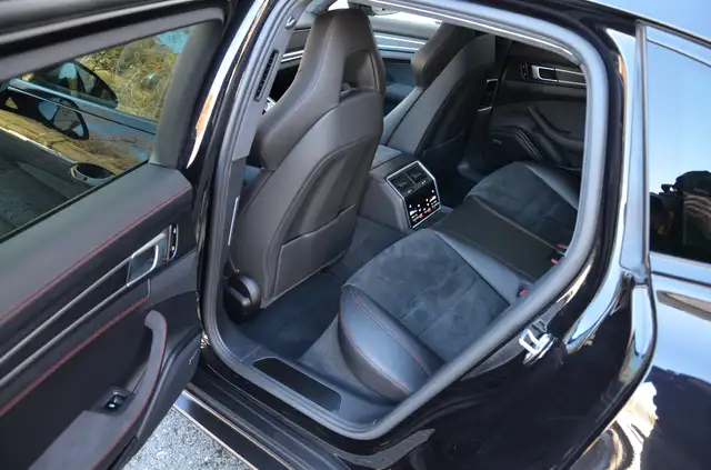 Porsche Panamera GTS 4.0 V8 ST | Pano | Head-Up | BOSE | HA-Lenkung Ansicht 33