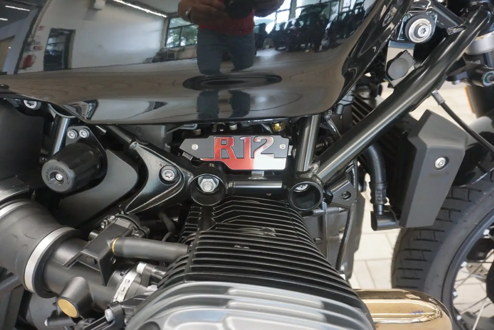 BMW R 12 Negro - 2