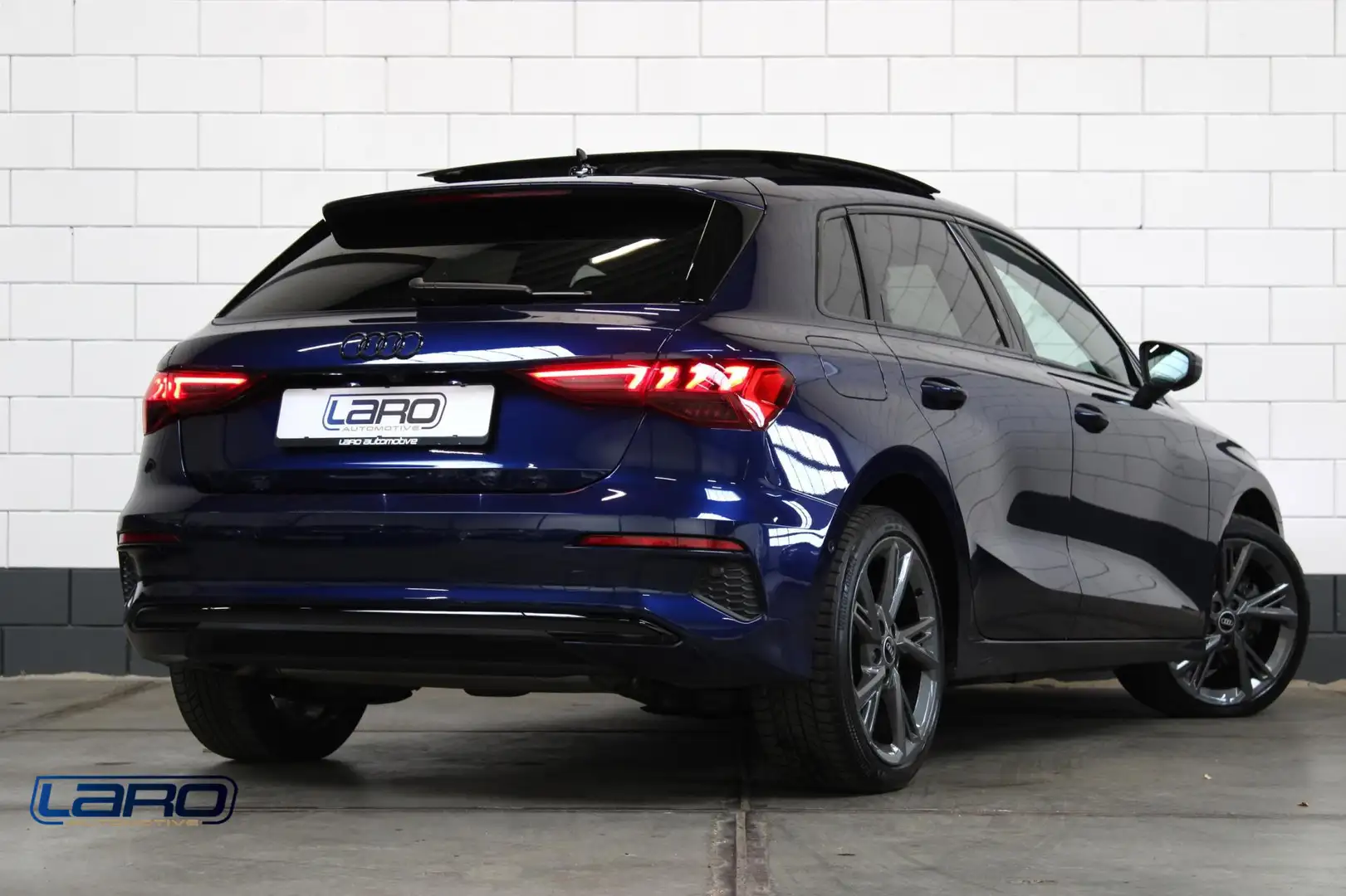 Audi A3 Sportback 40 TFSI e S-Line | Pano RS stoelen Cam K Blauw - 2