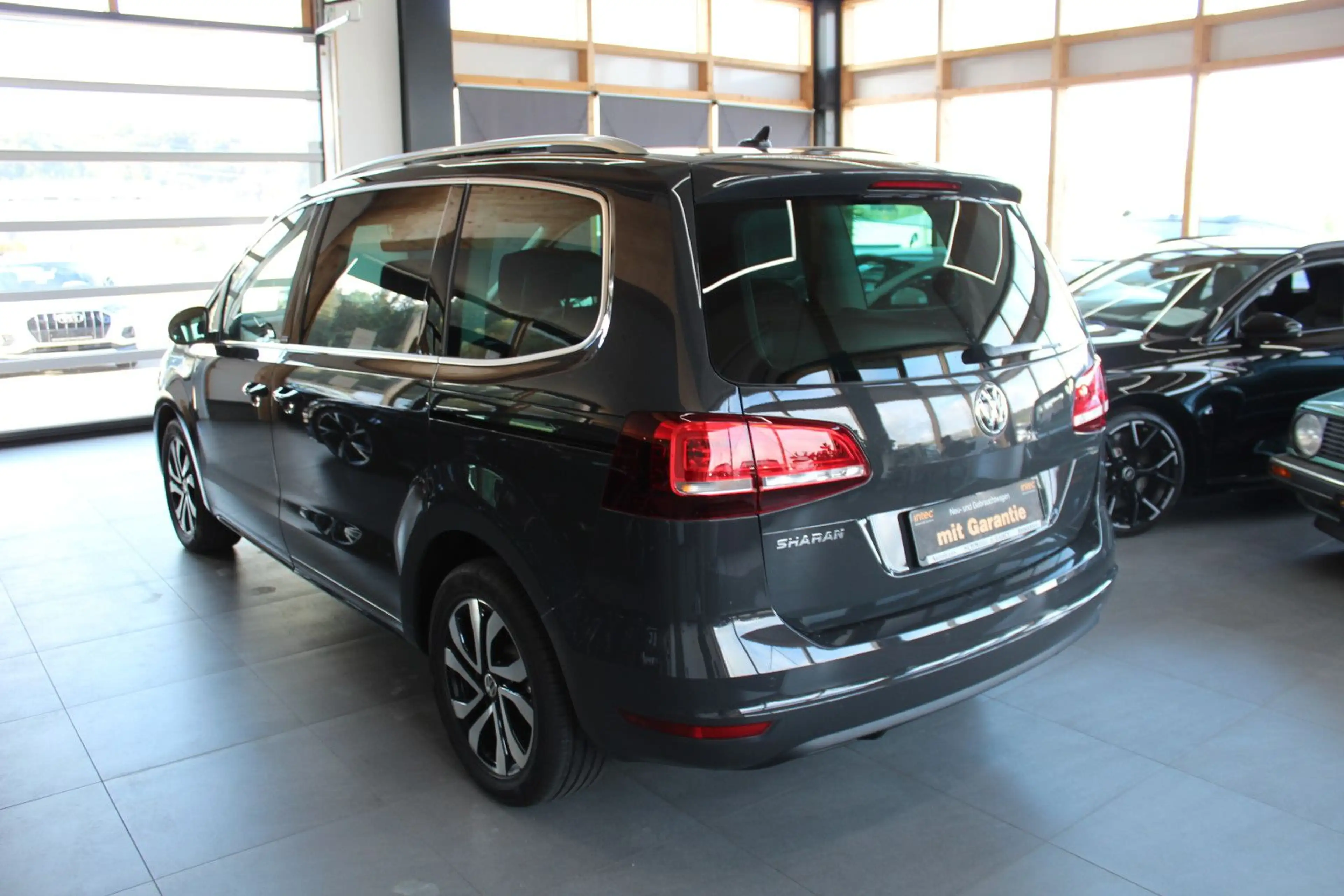 Volkswagen Sharan 1.4 TSI Active*NAVI*XENON*PANO*1.HAND* — photo 6