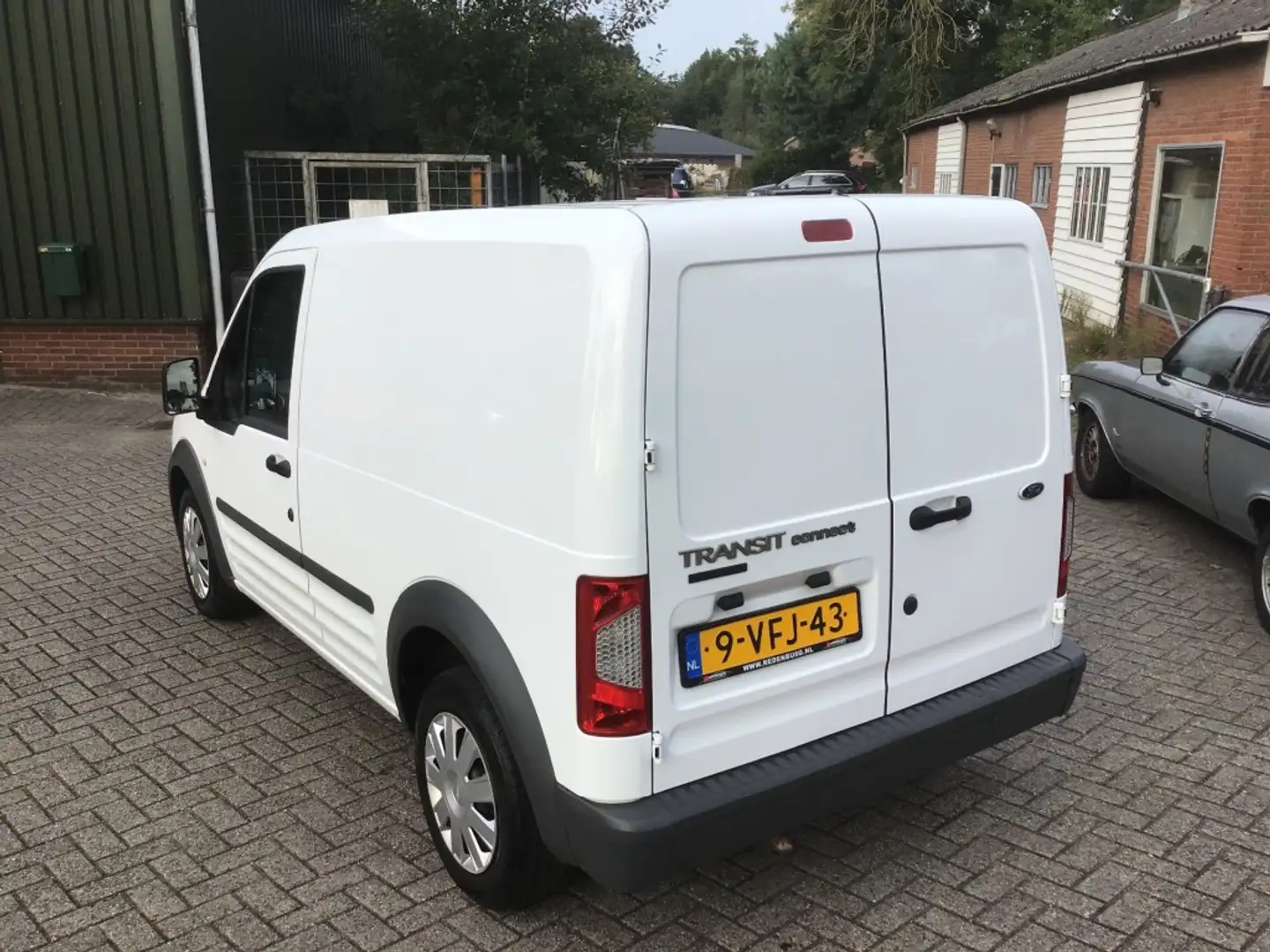 Ford Transit T200S 1.8 TDCI BUSINESS EDITION Wit - 2