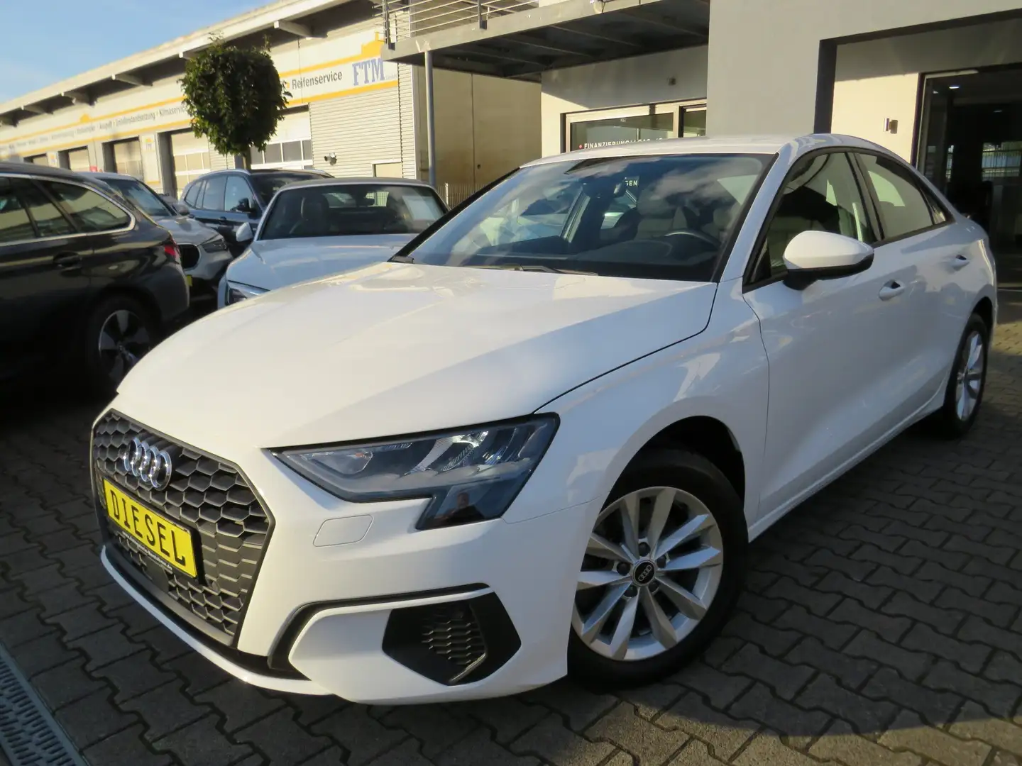 Audi A3 Lim. 30TDI *1.HAND*LED*VIRTUAL COCKPIT*SPORTPAKET Blanc - 1