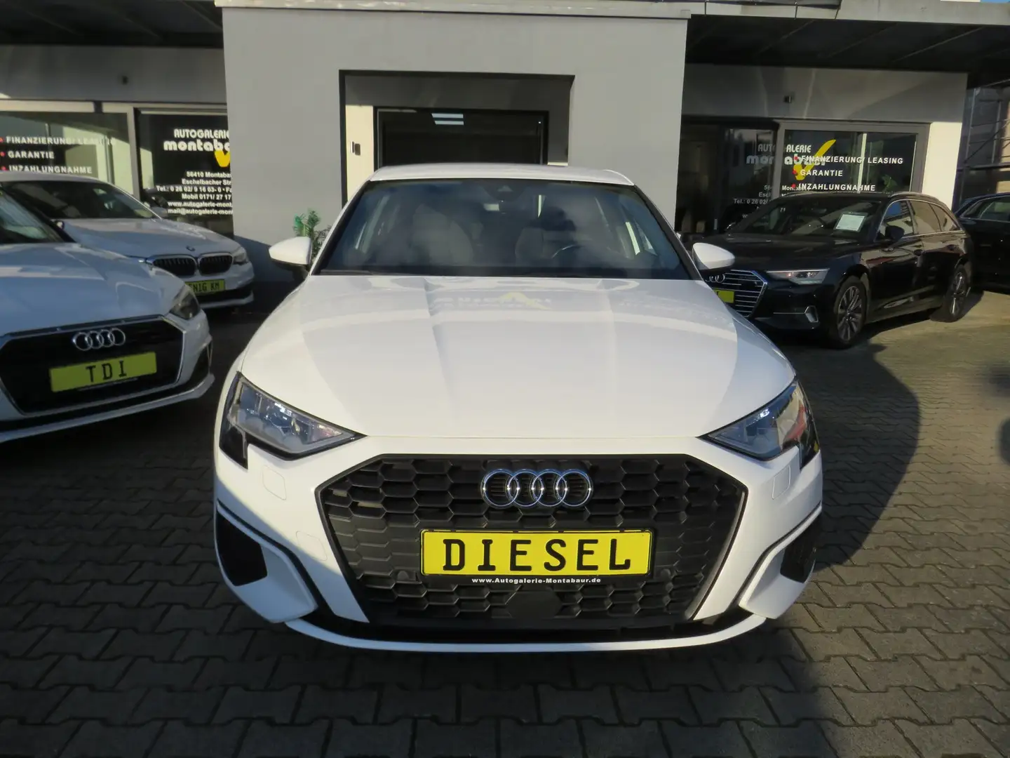 Audi A3 Lim. 30TDI *1.HAND*LED*VIRTUAL COCKPIT*SPORTPAKET Blanc - 2