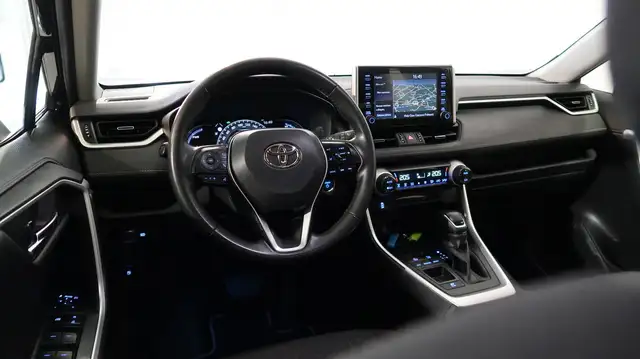Toyota RAV4 view 8