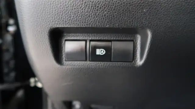 Toyota RAV4 view 27