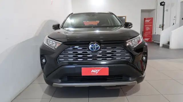 Toyota RAV4 view 7