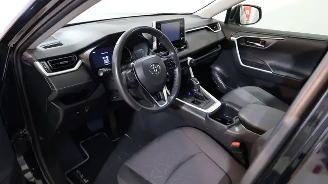 Toyota RAV4 view 2