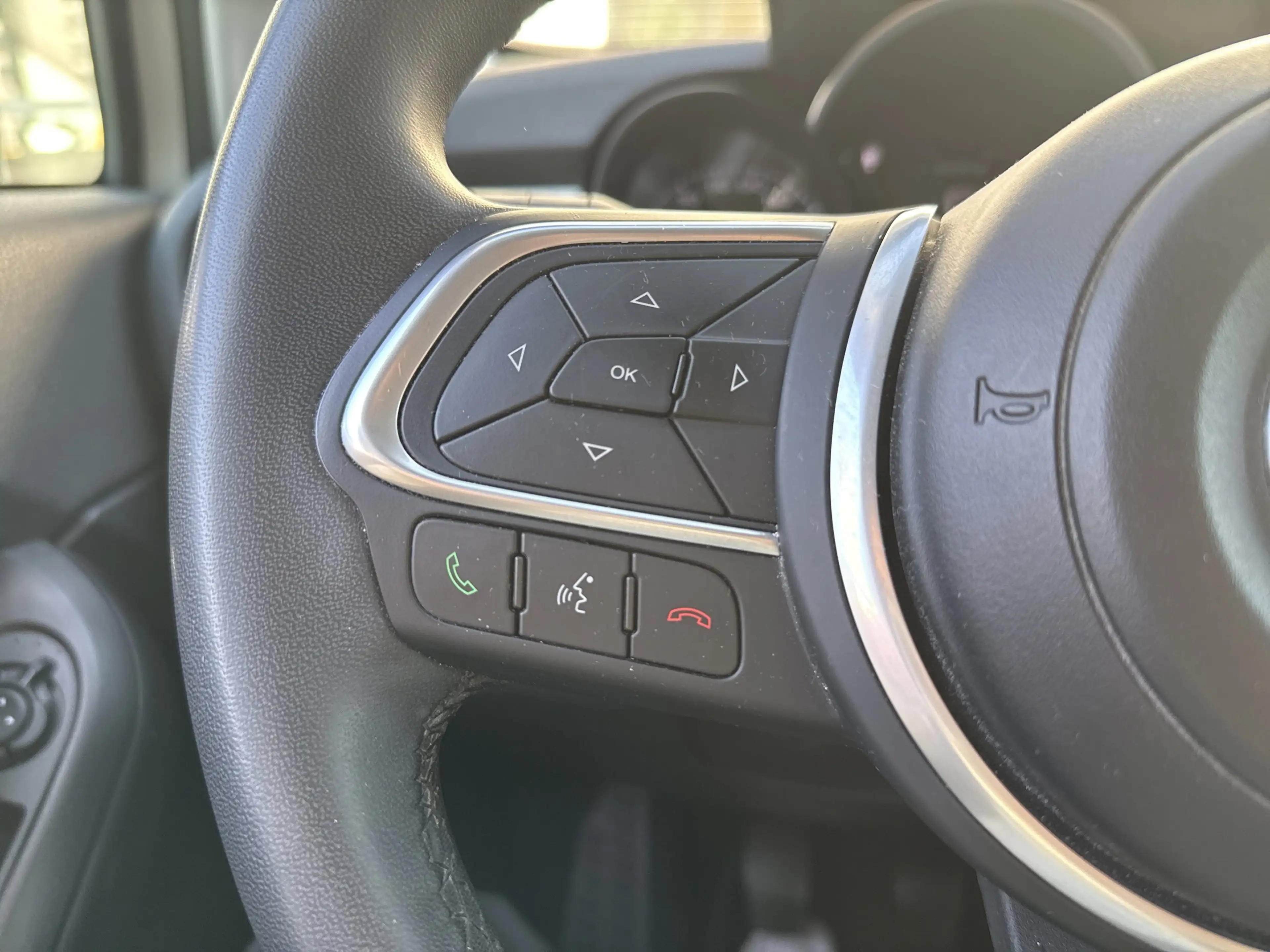 Fiat 500X 1.0 GSE Lounge Navi+2xKlima+KlimaA+LM+PDC — photo 19