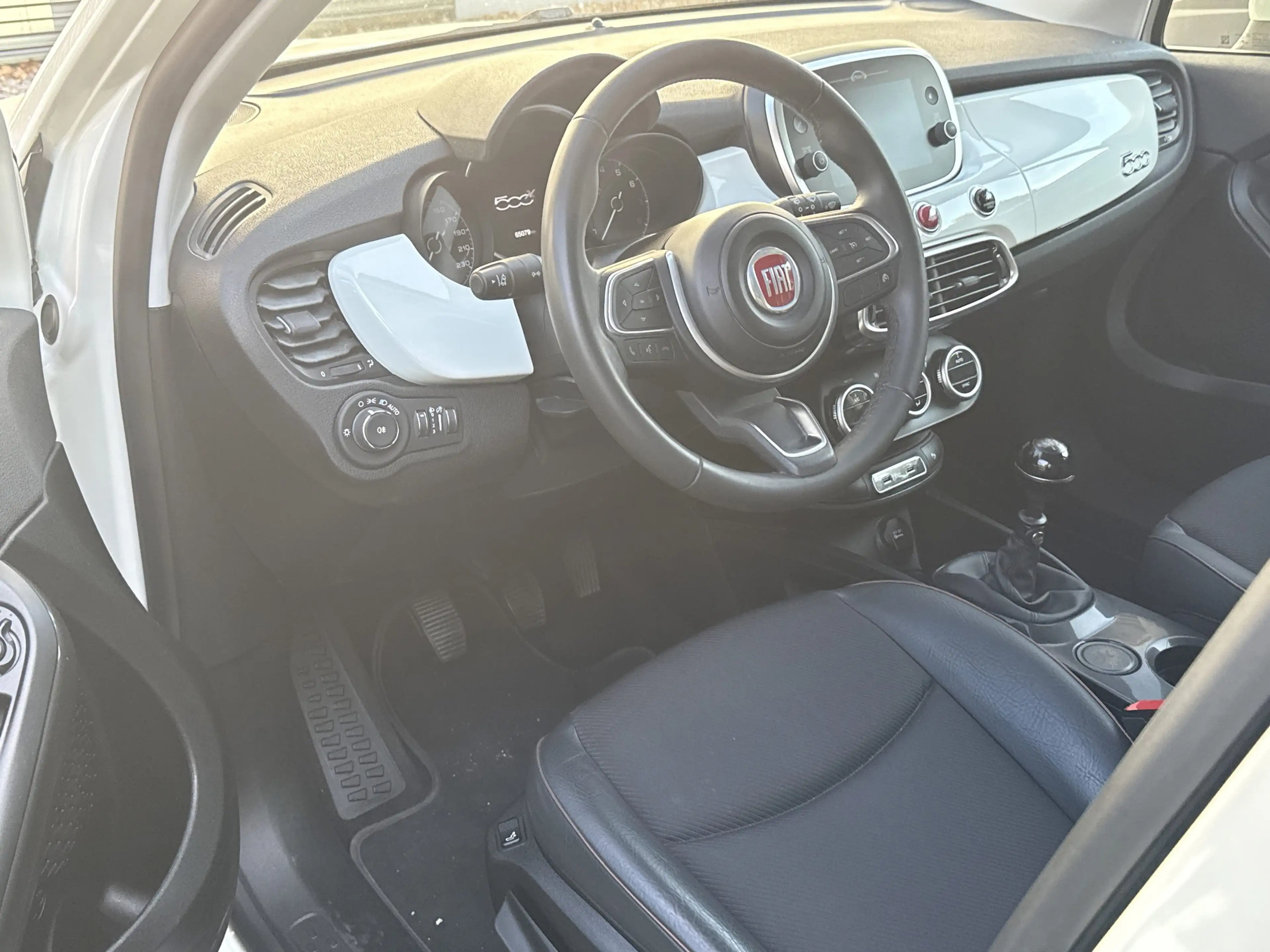 Fiat 500X 1.0 GSE Lounge Navi+2xKlima+KlimaA+LM+PDC — photo 7