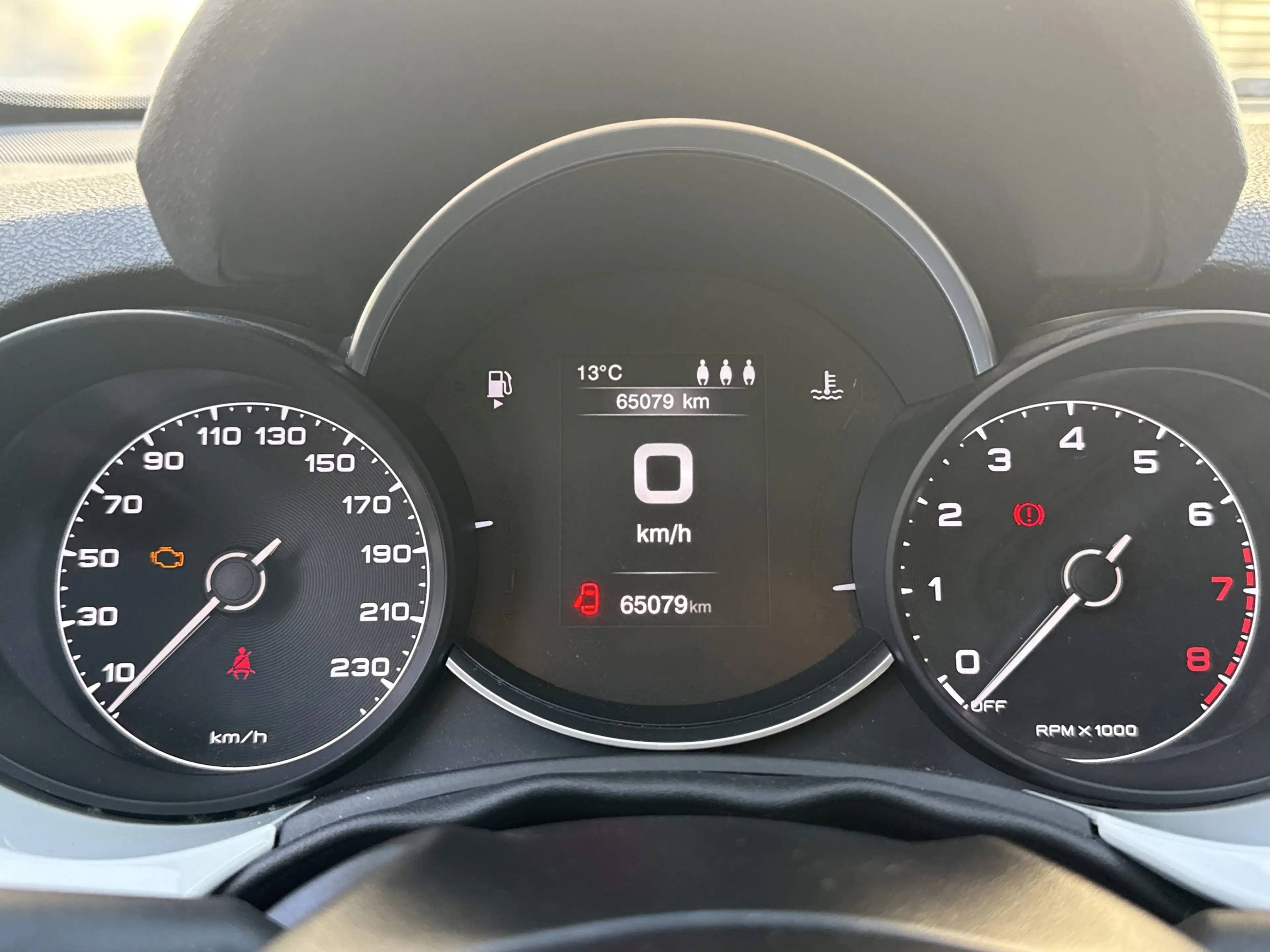 Fiat 500X 1.0 GSE Lounge Navi+2xKlima+KlimaA+LM+PDC — photo 10