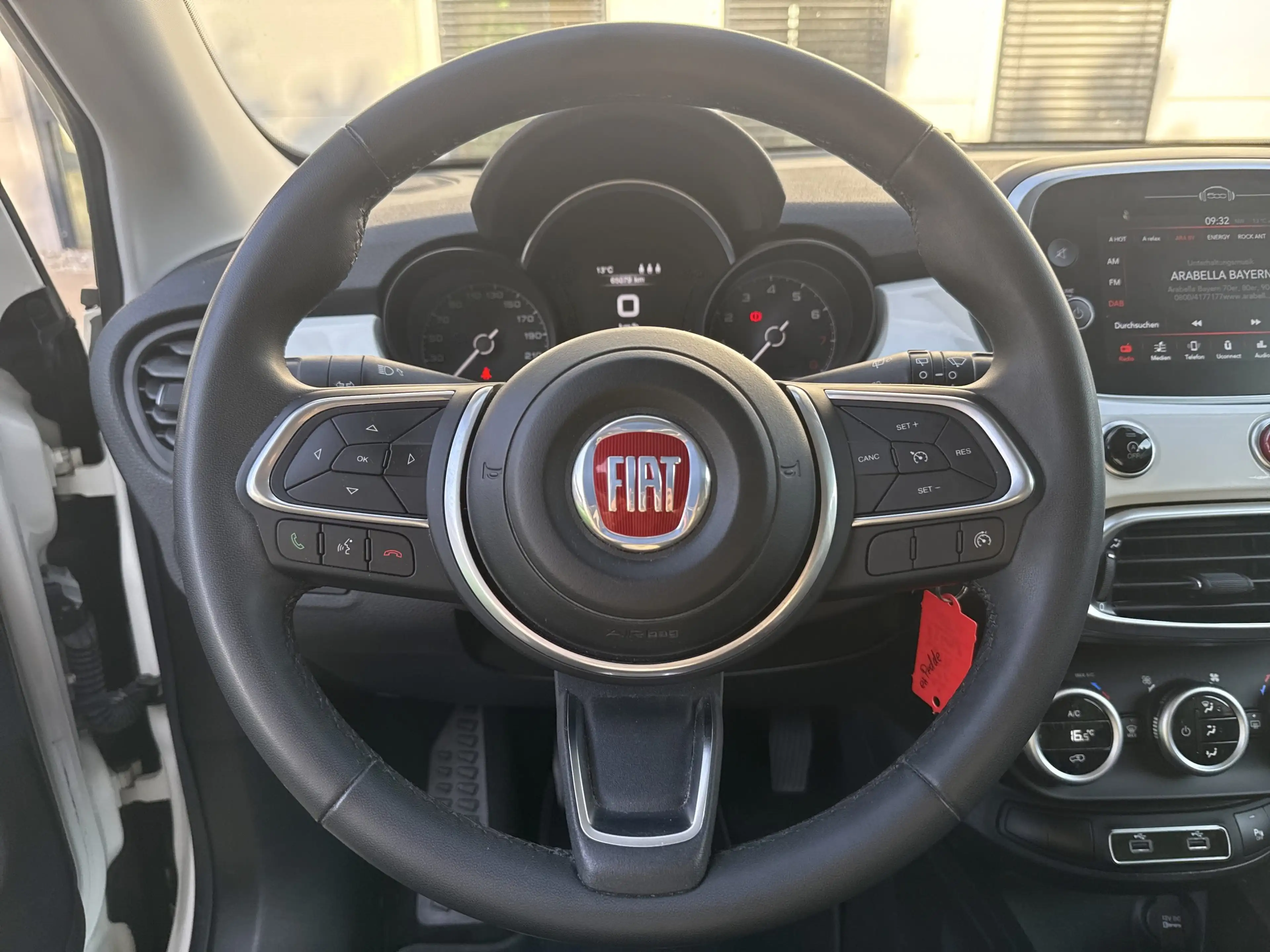 Fiat 500X 1.0 GSE Lounge Navi+2xKlima+KlimaA+LM+PDC — photo 9