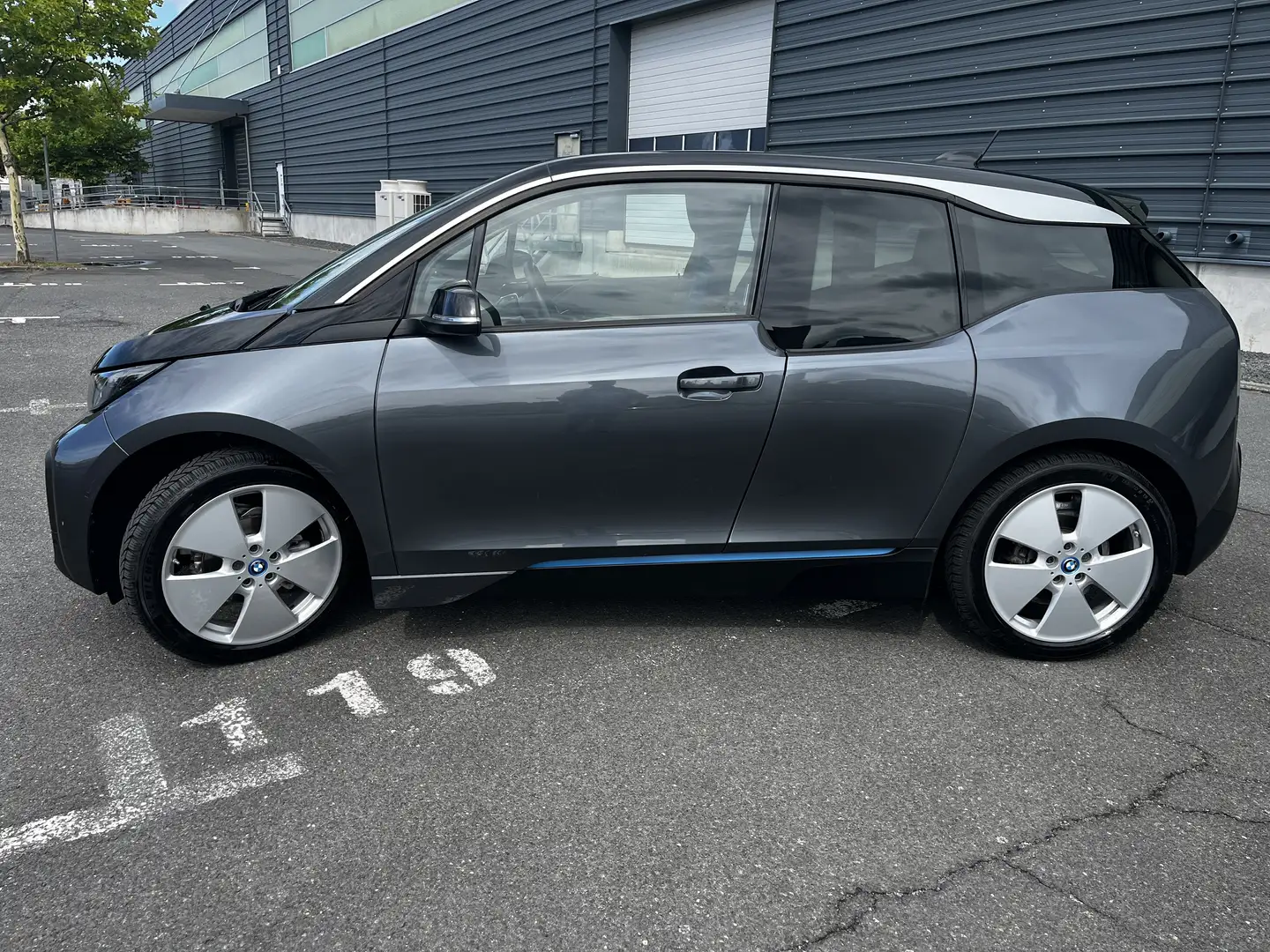 BMW i3 Grau - 2