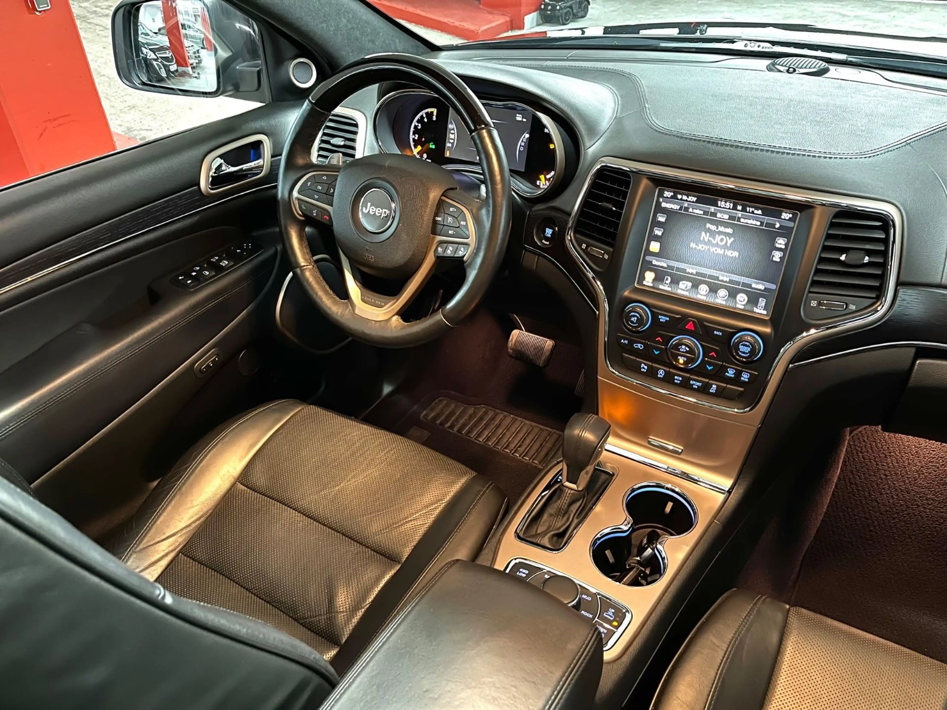 Jeep Grand Cherokee 3.0 CRD Summit 4x4 Panoramadach — photo 14