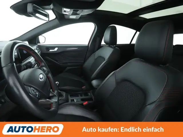 Ford Focus view 10