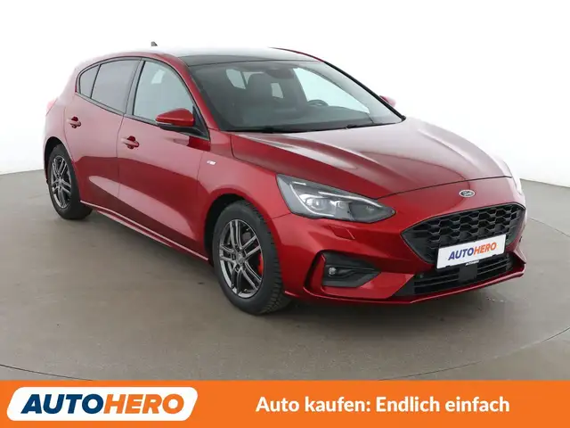 Ford Focus view 8