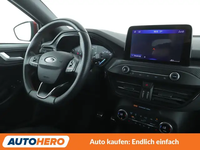Ford Focus view 13