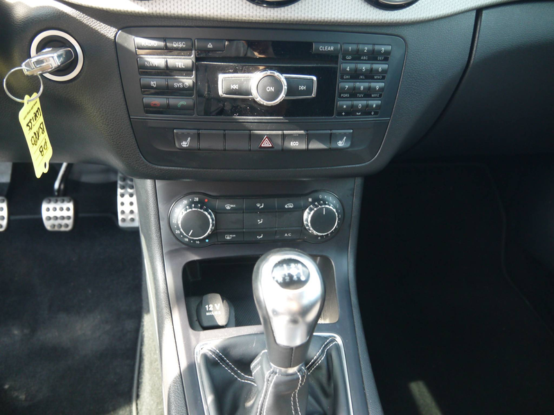Mercedes-Benz B 180 B 180*sehr gepflegt*Sport-Paket*Bi-Xenon*Navi*SHZ*Inspektion neu* — photo 11