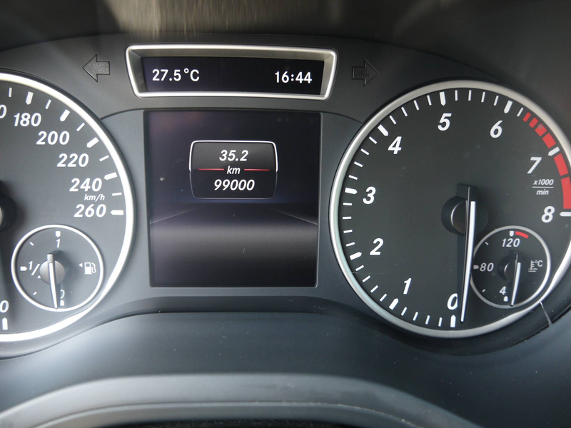 Mercedes-Benz B 180 B 180*sehr gepflegt*Sport-Paket*Bi-Xenon*Navi*SHZ*Inspektion neu* — photo 10