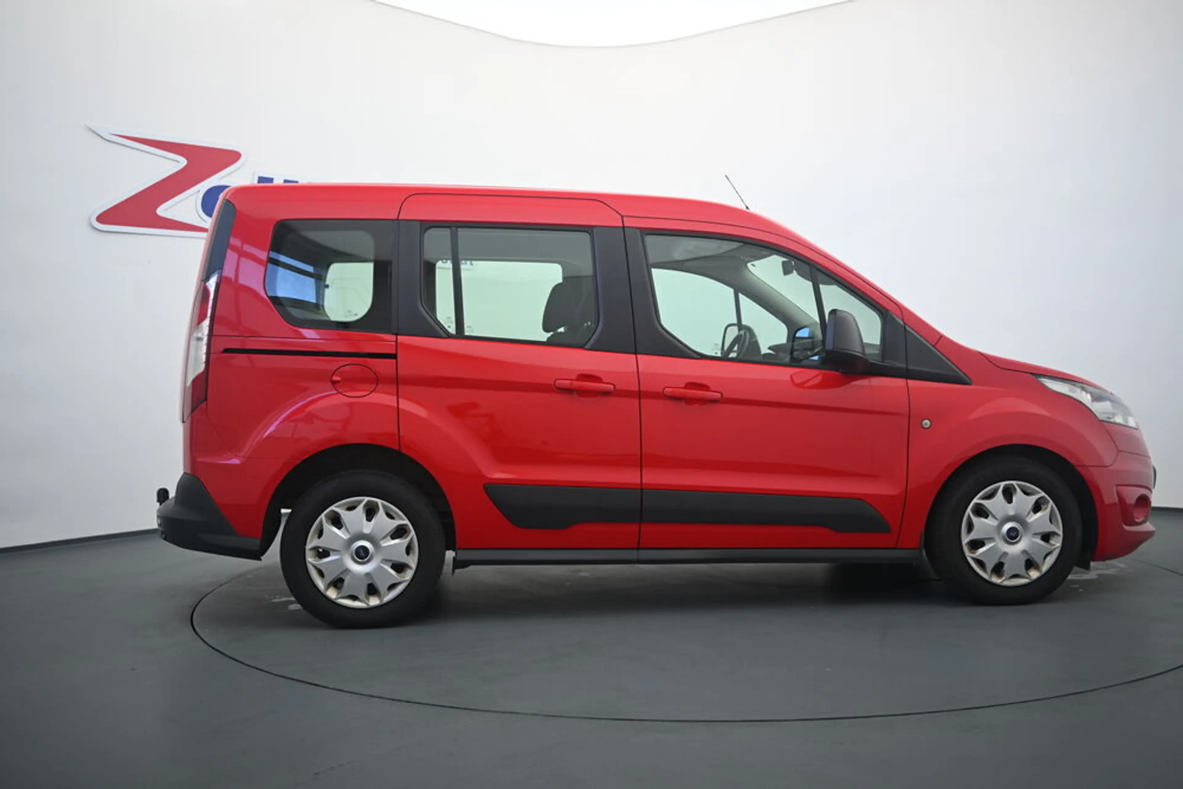 Ford Tourneo Connect Trend 1,5 TDCi Start/Stop — photo 3