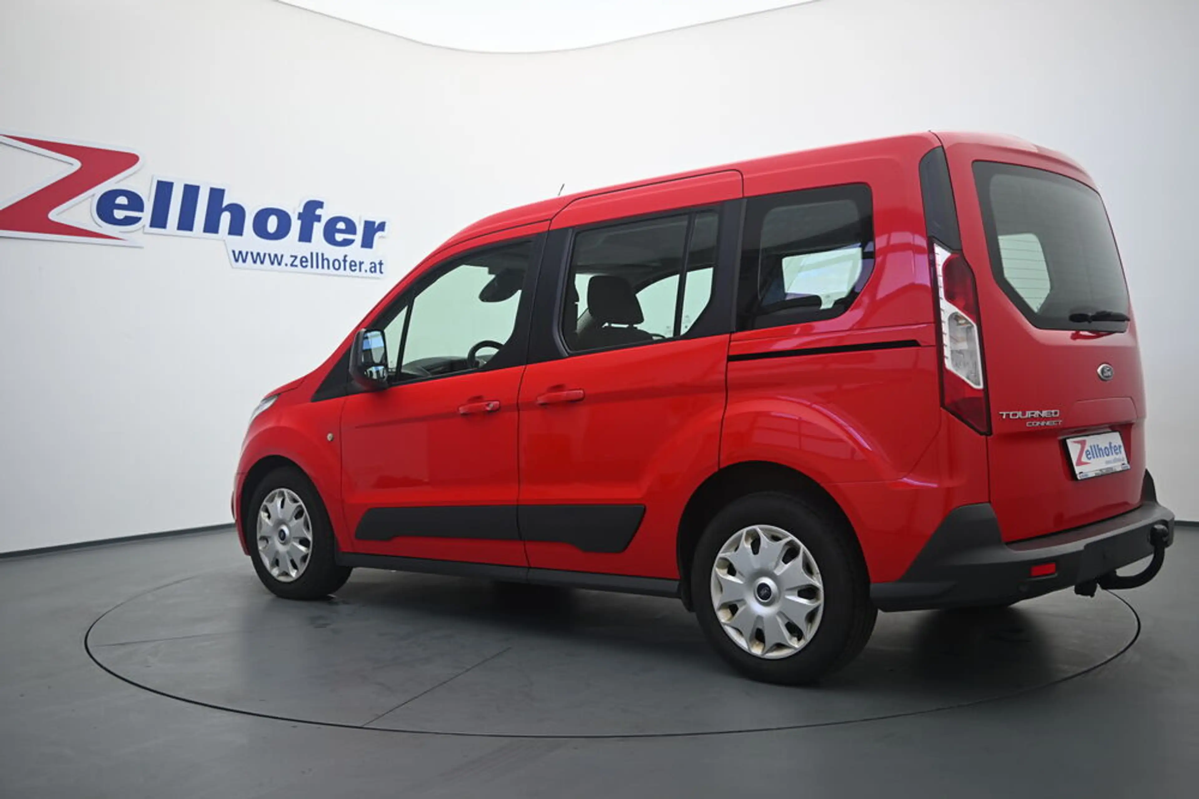 Ford Tourneo Connect Trend 1,5 TDCi Start/Stop — photo 5