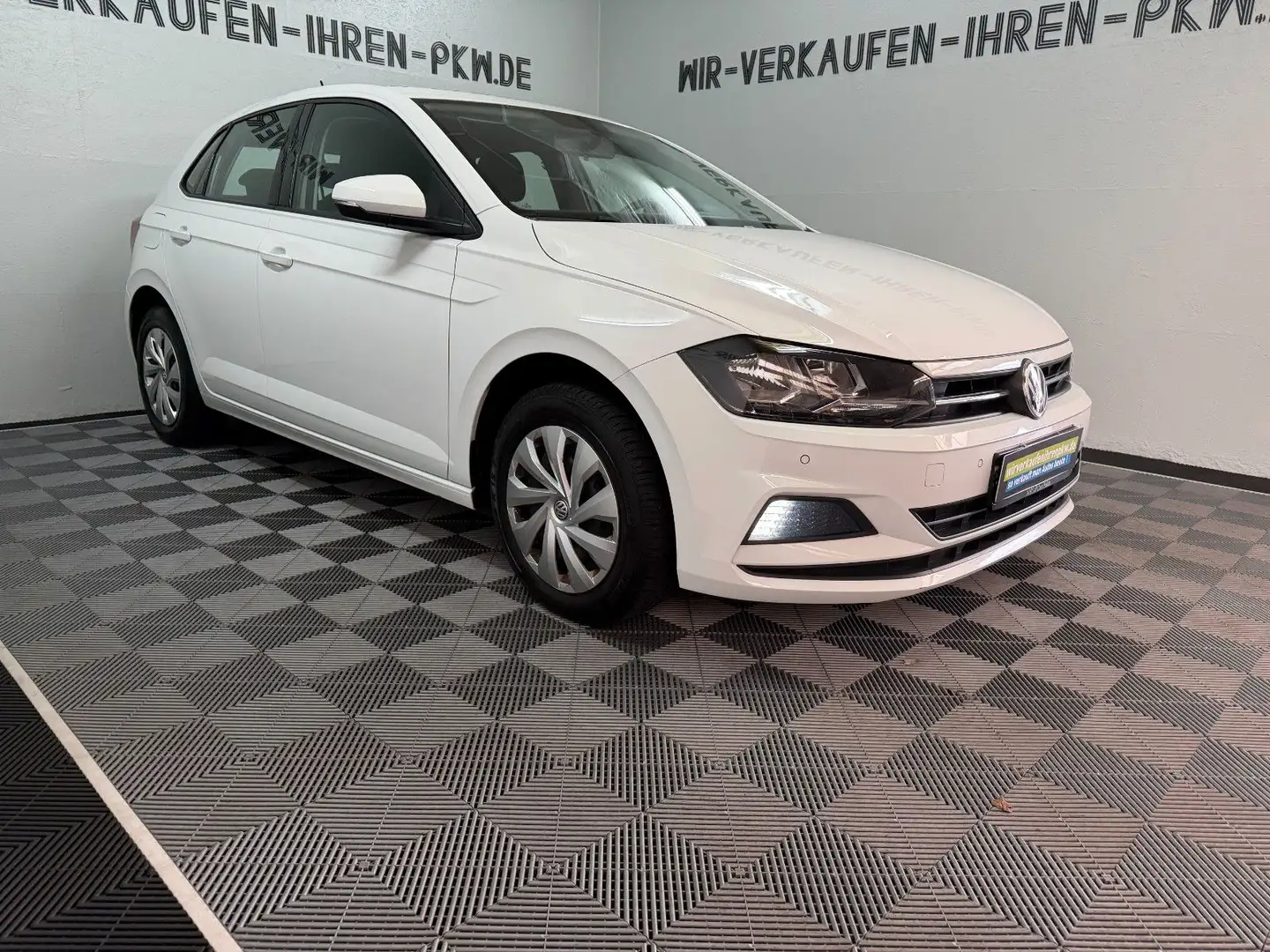 Volkswagen Polo VI 1.0 Comfortline 5 Türer Service NEU Weiß - 1