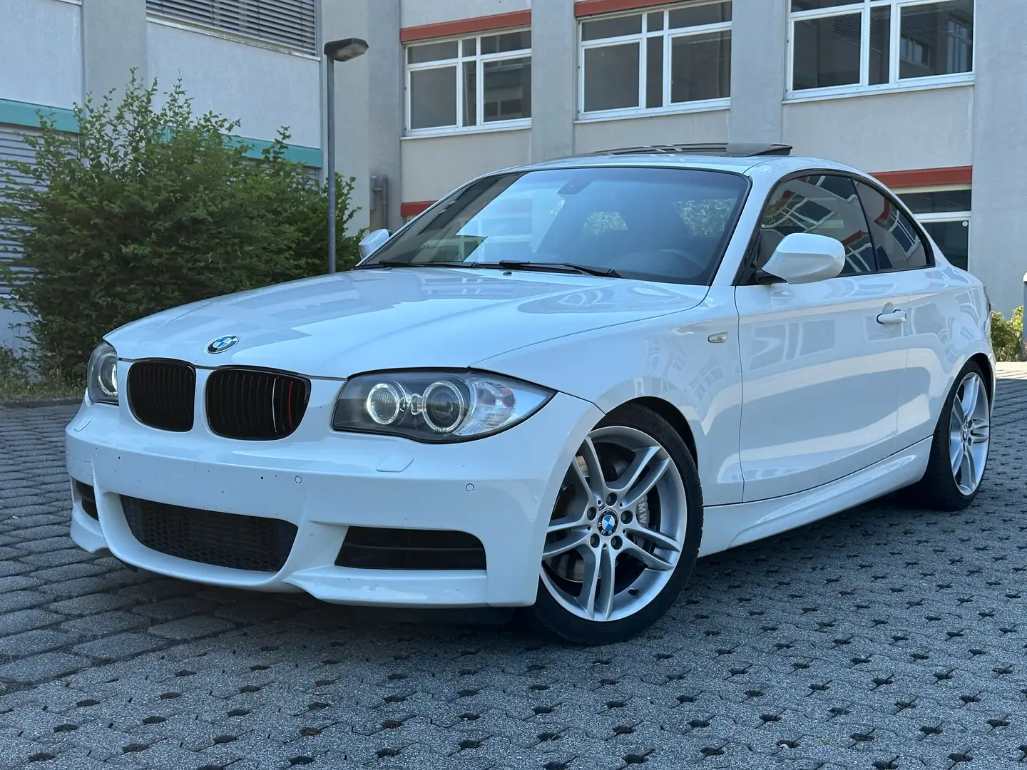 BMW 135 i Coupe M-Paket DKG Leder Navi Blanc - 1