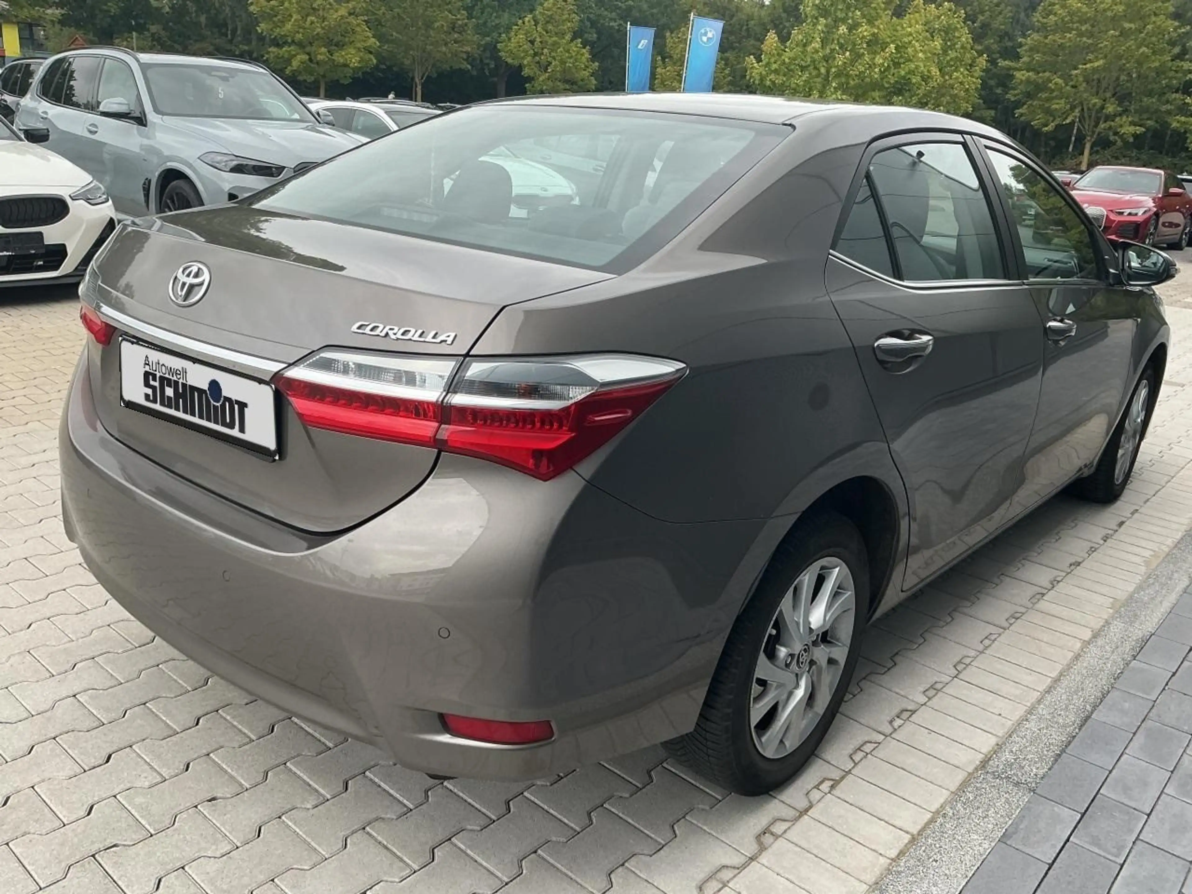Toyota Corolla 1.6 Valvematic Edition + 2.HAND + GARANTIE — photo 2