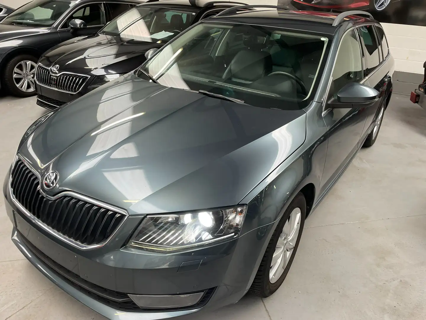 Skoda Octavia 1.4 TSI CNG Ambition Gris - 2