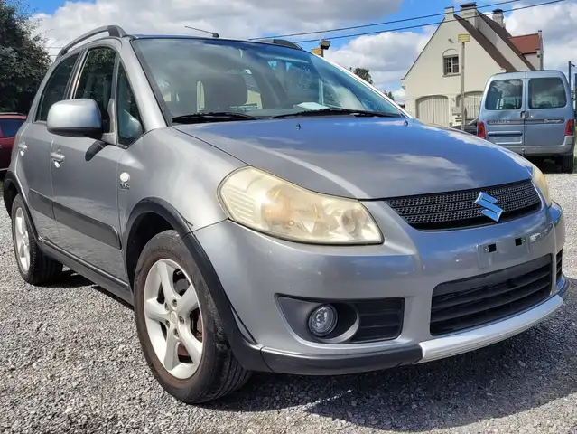 Suzuki SX4