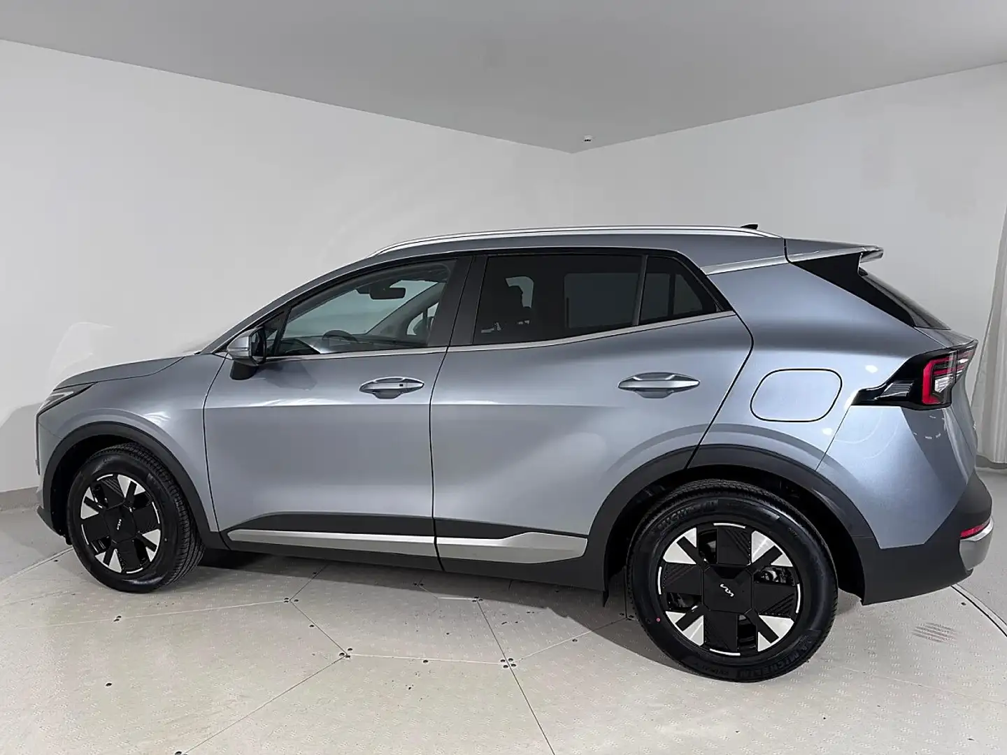 Kia Sportage 1,6 TGDI Silber/MT6/2WD/150/MY26|Stahl Wien 22 Silber - 2