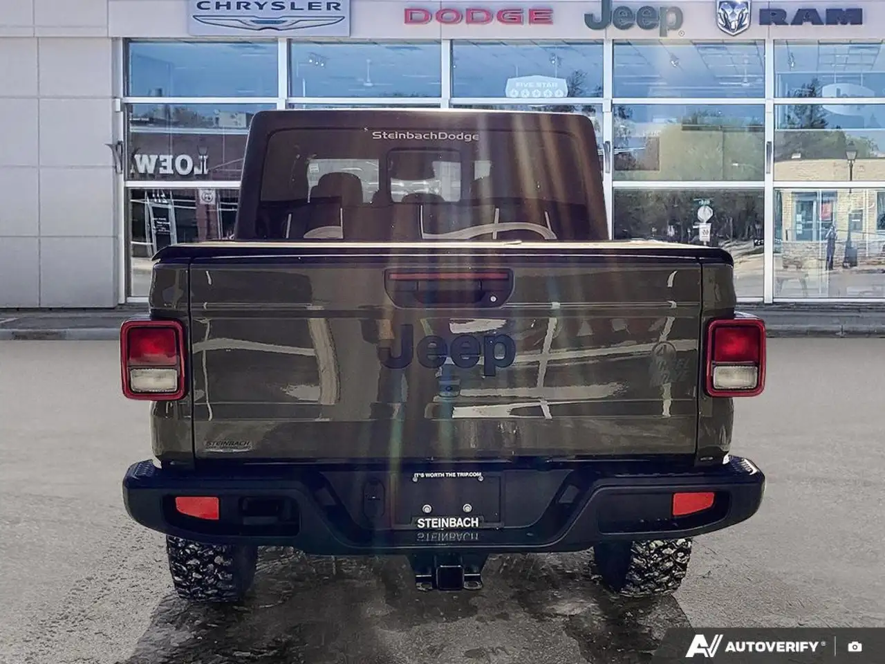 Jeep Gladiator снимка Jeep Gladiator
