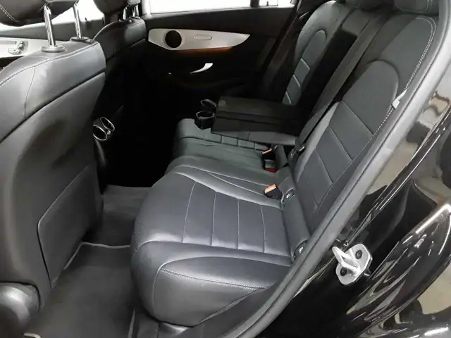 Mercedes-Benz GLC view 13