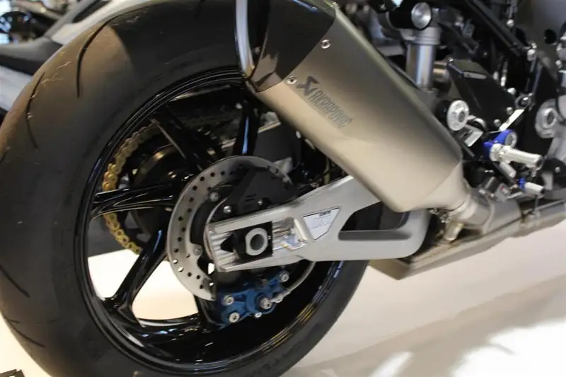 BMW M 1000 RR - foto 6