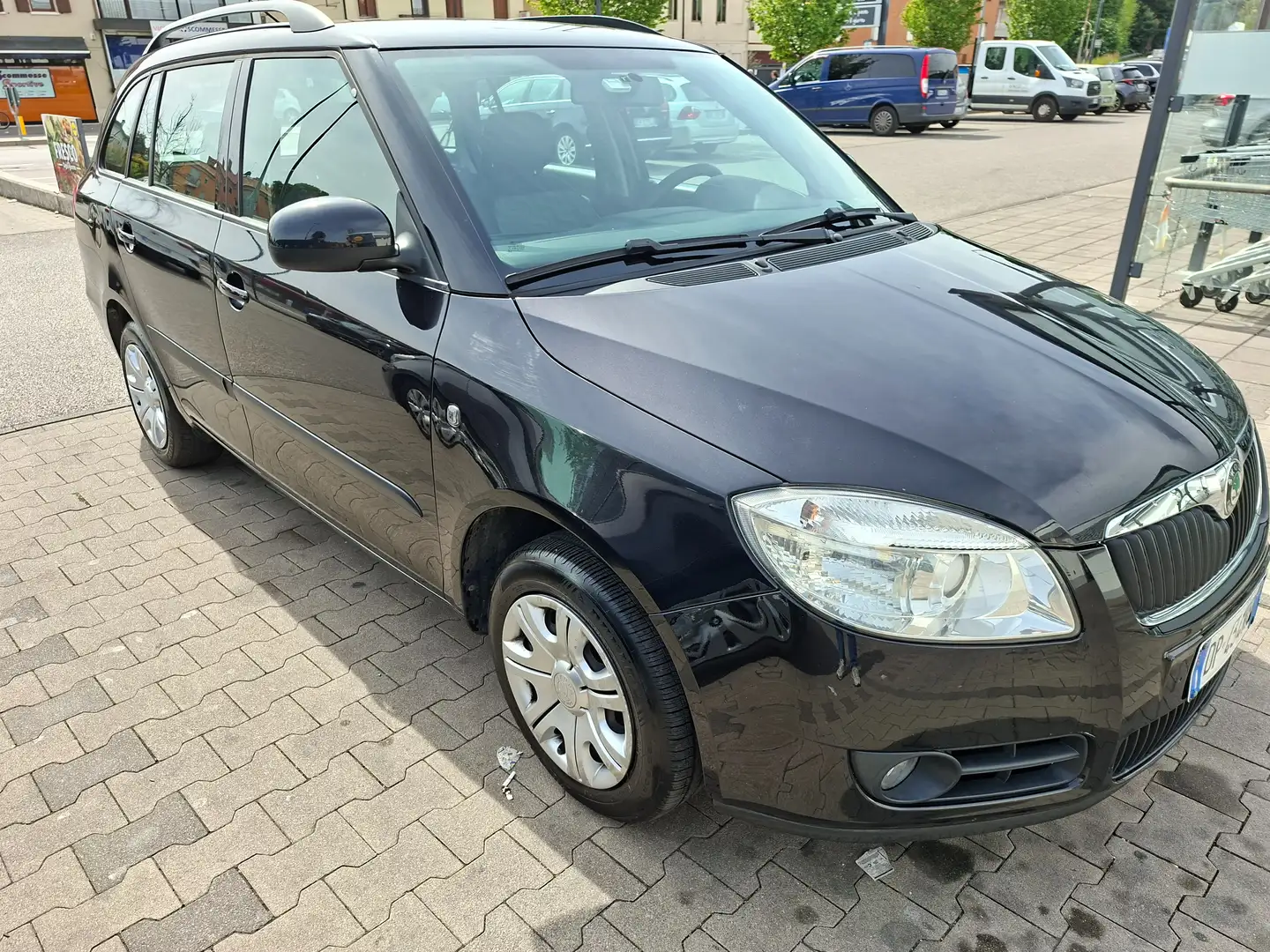 Skoda 105 Fabia Wagon 1.2 Style Gpl 70cv Schwarz - 1