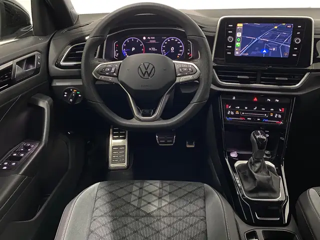 Volkswagen T-Roc view 3