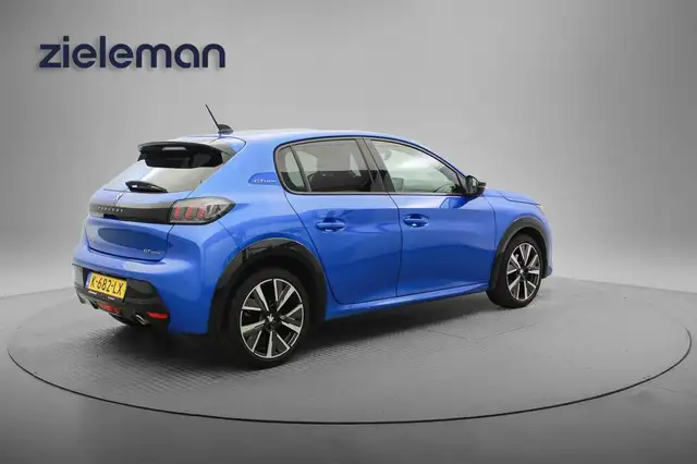 Peugeot 208 view 13
