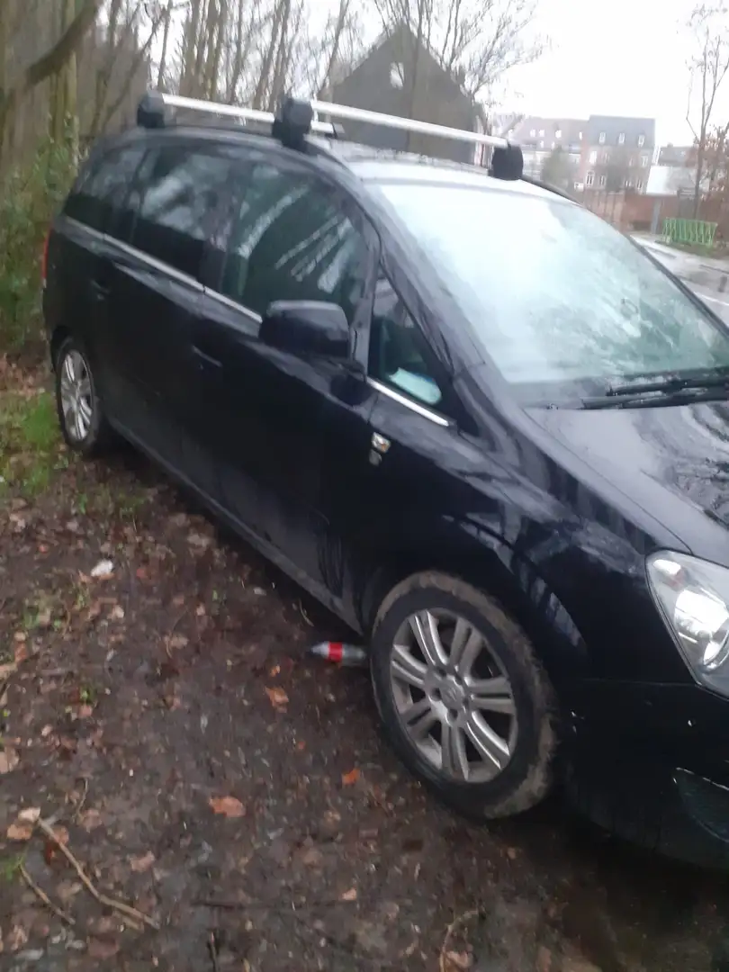 Opel Zafira Zafira+1.7+CDTi+ecoFLEX+Cosmo+DPF Zwart - 2