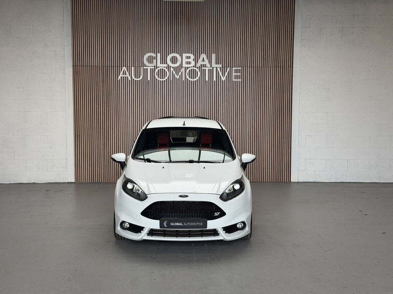 Ford Fiesta 1.6 ST2 - Navi - Climate - PDC — photo 4
