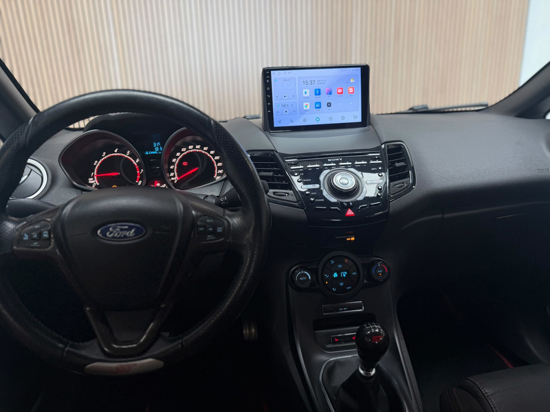 Ford Fiesta 1.6 ST2 - Navi - Climate - PDC — photo 6