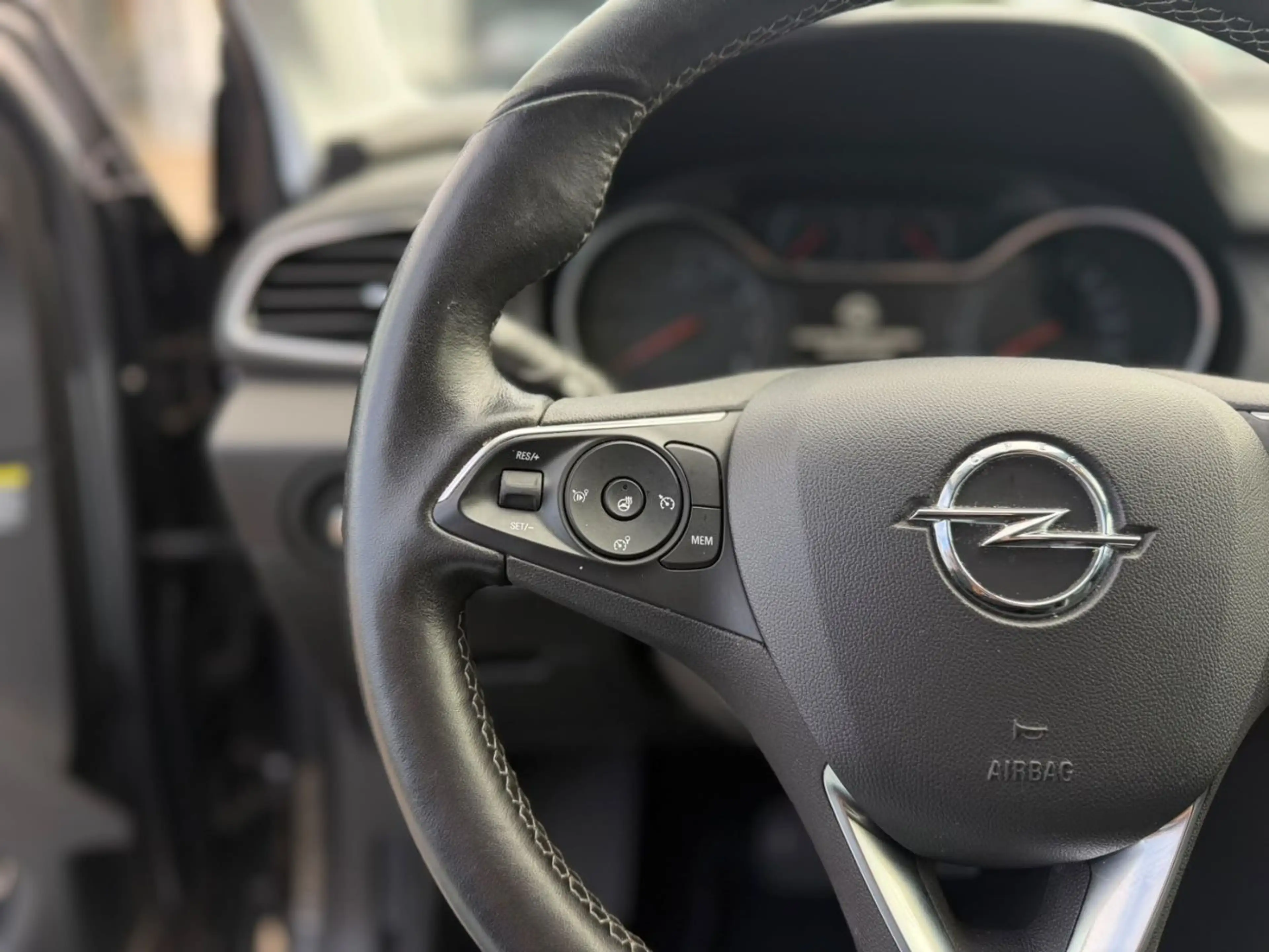 Opel Grandland LED Navi PDC SHZ SpurW el.Heck Kam. LM — photo 13