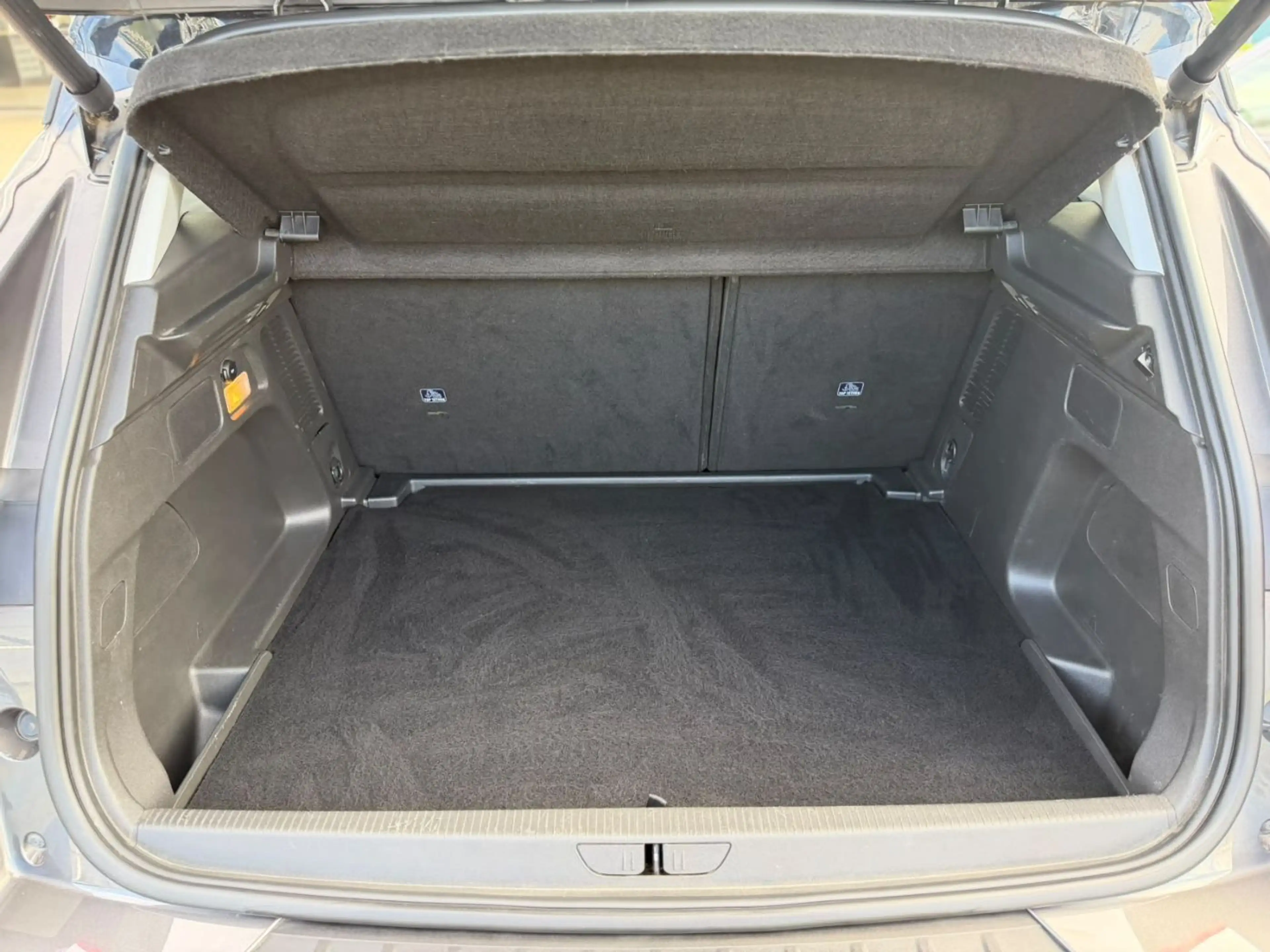Opel Grandland LED Navi PDC SHZ SpurW el.Heck Kam. LM — photo 10