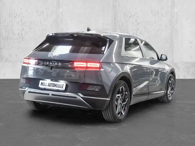 Hyundai Ioniq 5 view 2