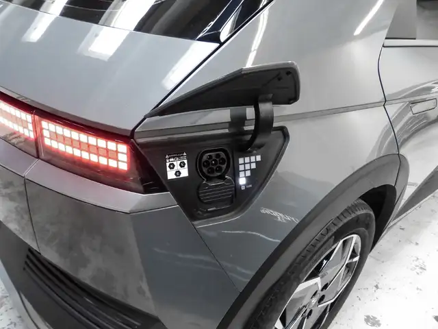 Hyundai Ioniq 5 view 15