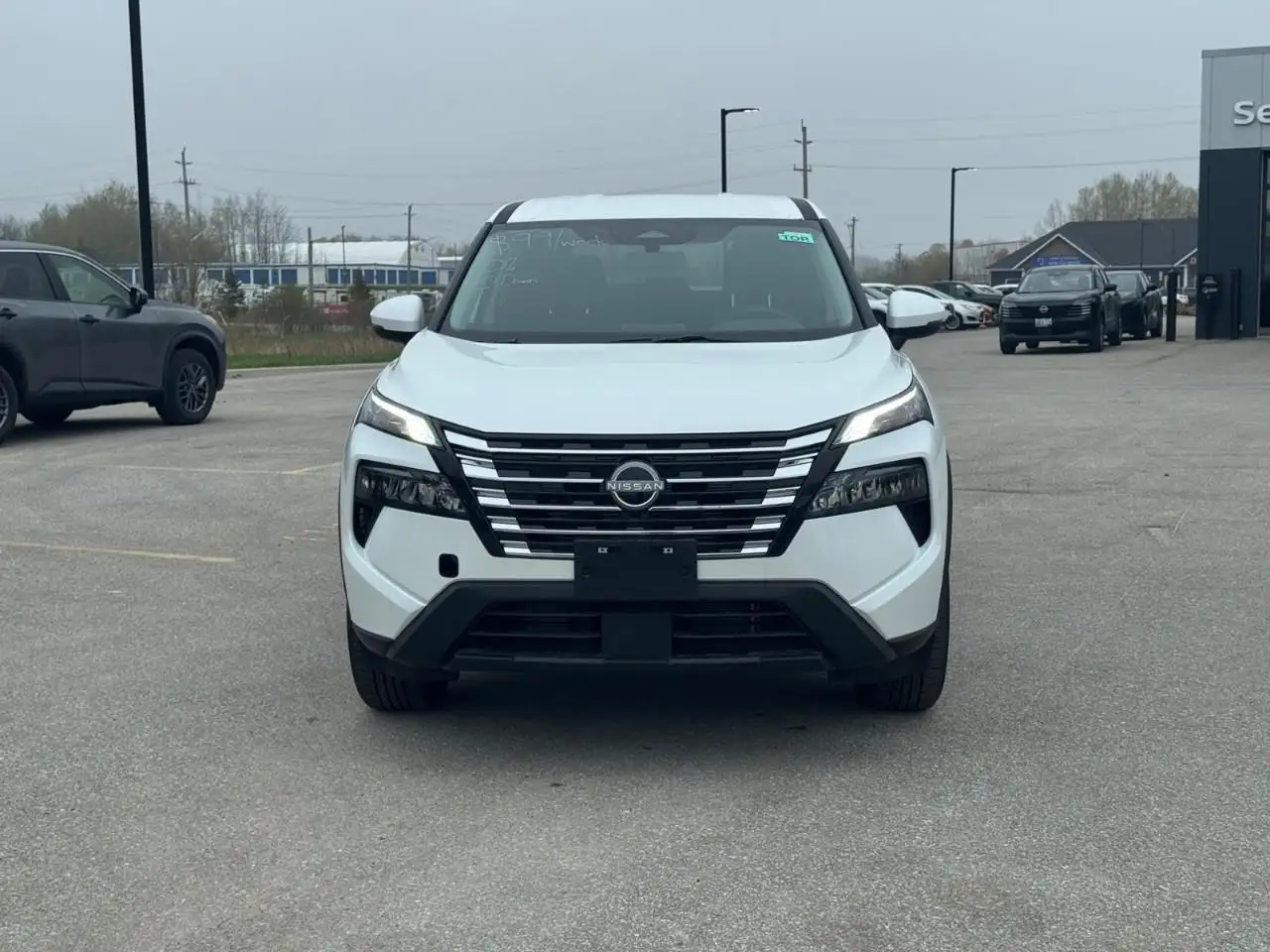 Nissan Rogue снимка Nissan Rogue