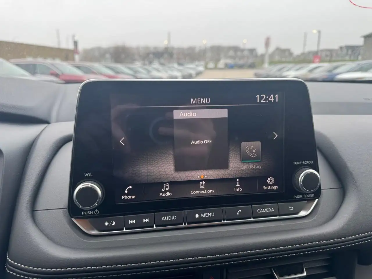 Nissan Rogue снимка Nissan Rogue